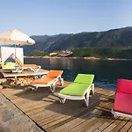 Club Barbarossa Otel Kaş